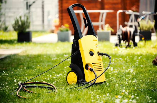 Best Animal Enclosure Cleaning  in Geneva, OH